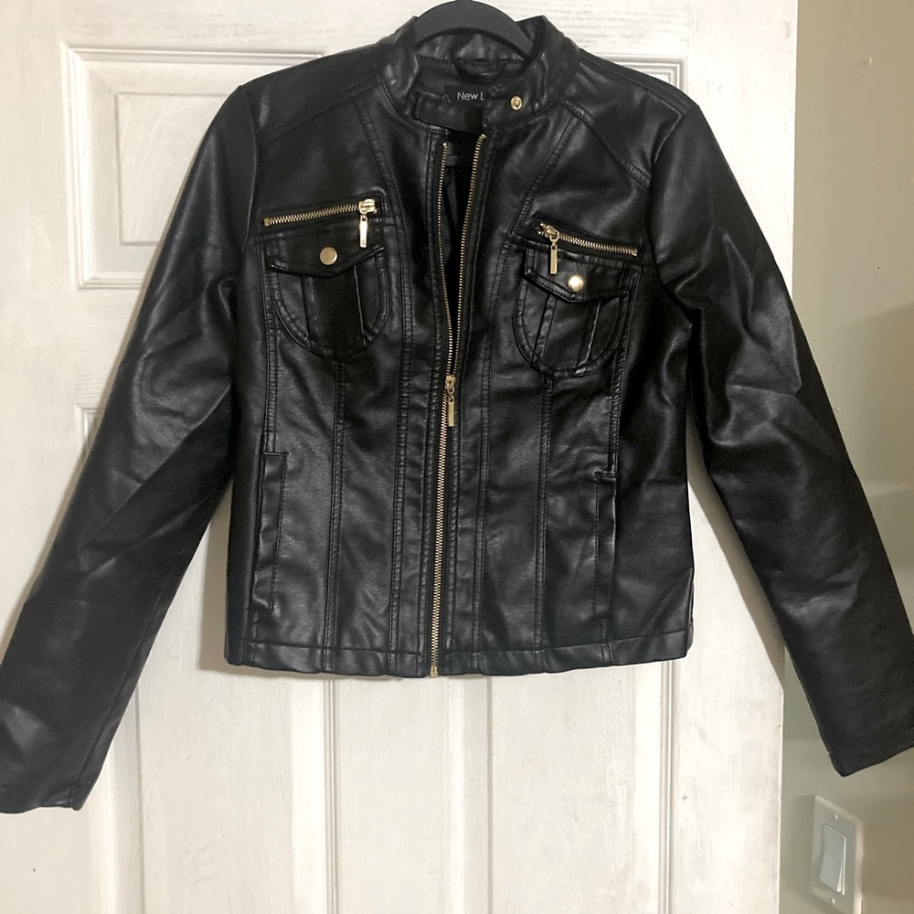 New look. faux leather jacket size medium new without tag never worn